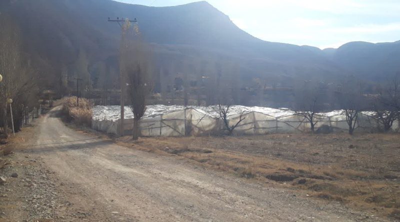 رفع تصرف ساخت و سازهای غیرمجاز  در بستر رودخانه  حبله رود