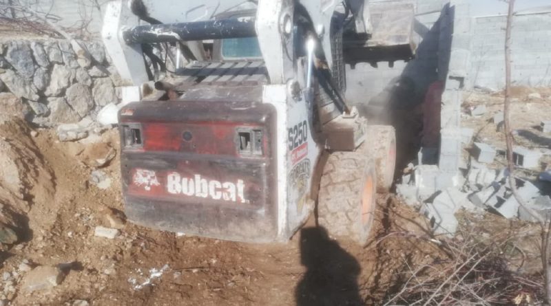 انسداد 15 حلقه  چاه غیرمجاز توسط امور منابع آب دماوند