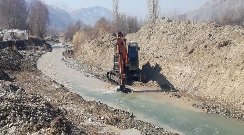 لایروبی 8 کیلومتر از بستر رودخانه های فیروزکوه