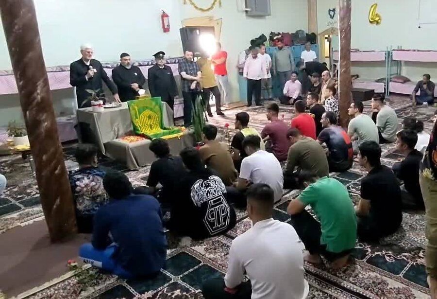 شهرری| مراسم تبرک جویی از پرچم حرم مطهر امام رضا(ع) شهرری| مراسم تبرک جویی از پرچم حرم مطهر امام رضا(ع)