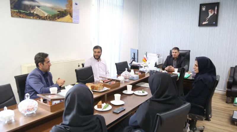 بازدید ارزیاب سازمان مدیریت و برنامه ریزی استان تهران از میز ارتباطات مردمی شرکت  آب منطقه ای تهران