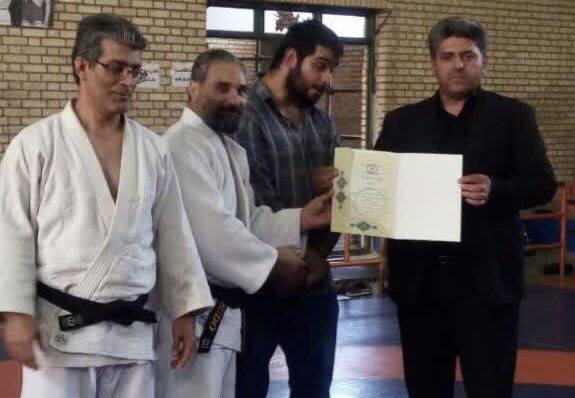 شهرری | تقدیر از مدیر بهزیستی شهرری | تقدیر از مدیر بهزیستی