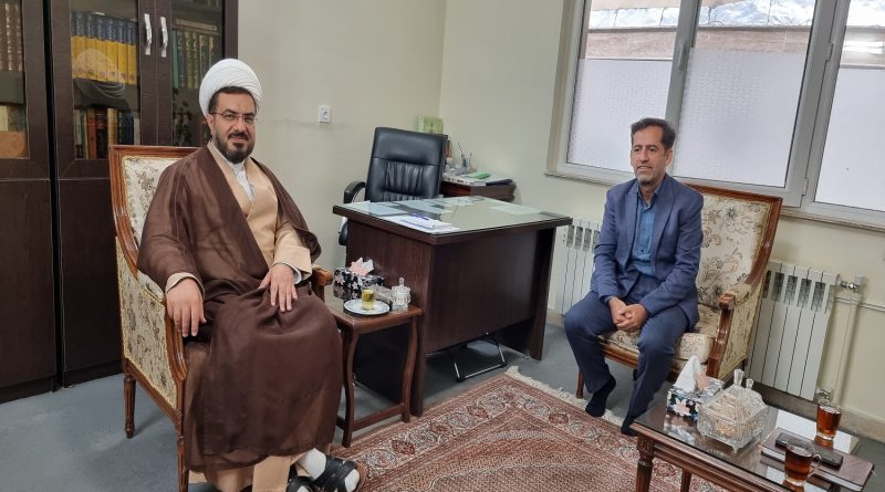 دیدار سرپرست امور منابع آب دماوند با امام جمعه این شهرستان