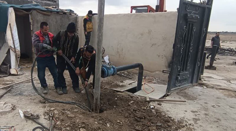 انسداد یک حلقه چاه غیرمجاز با عمق 100 متر توسط امور منابع آب رباط کریم