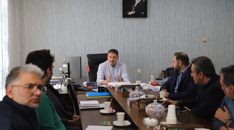 جلسه رسیدگی به وضعیت شن چاله های  منطقه 18 تهران برگزار شد