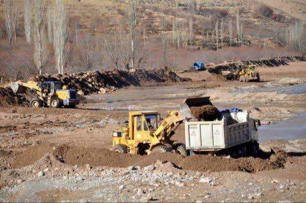 هشدار شرکت آب منطقه ای تهران به متخلفان منابع آبی در ایام نوروز 1404 / فعالیت 37 اکیپ گشت و بازرسی در تعطیلات نوروزی