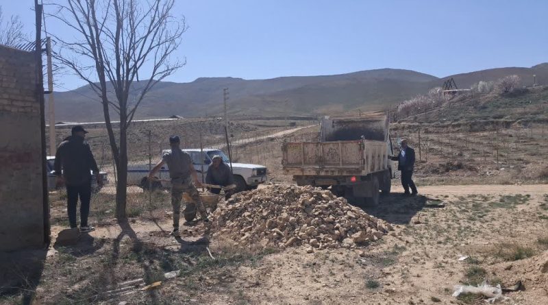 انسداد 11 حلقه چاه غیرمجاز در محدوده عملکرد امور منابع آب فیروزکوه