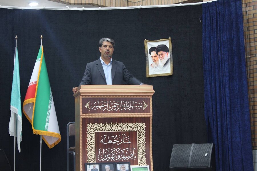 شهرری |سخنرانی قبل از خطبه  نماز جمعه و برپایی نمایشگاه در بخش کهریزک