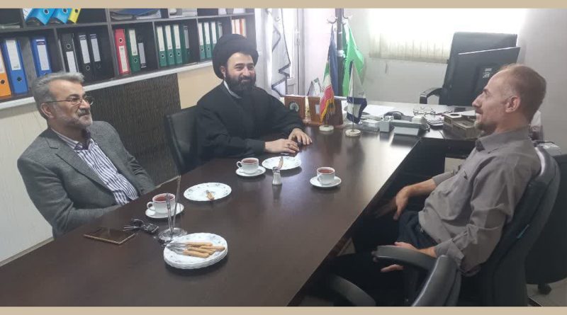 نشست مشترک مدیر امور منابع آب فیروزکوه با نماینده ولی فقیه و امام جمعه این شهرستان