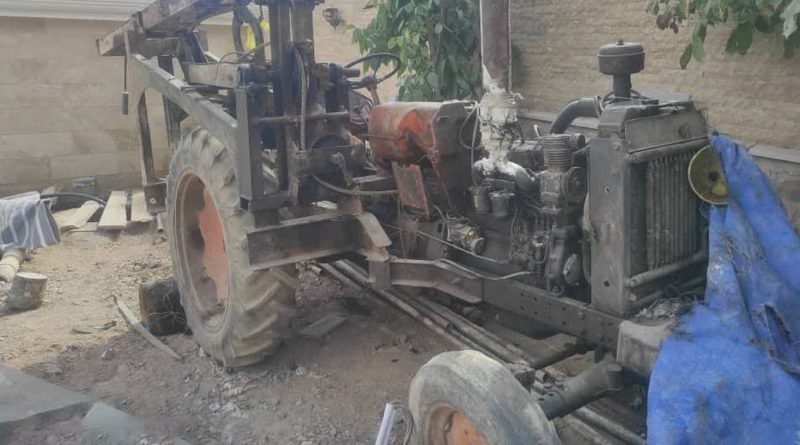 توقیف یک دستگاه حفاری غیر مجاز توسط امور منابع آب دماوند